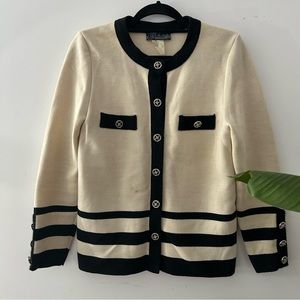 Vintage - Elegant Black and Cream Blazer